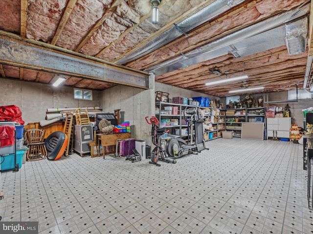 884 RIVANNA RUN, Falling Waters, WV 25419