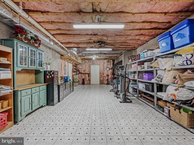 884 RIVANNA RUN, Falling Waters, WV 25419