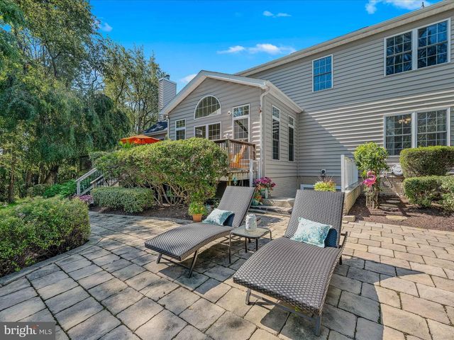 884 RIVANNA RUN, Falling Waters, WV 25419