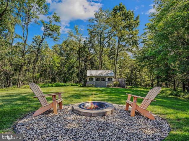 884 RIVANNA RUN, Falling Waters, WV 25419