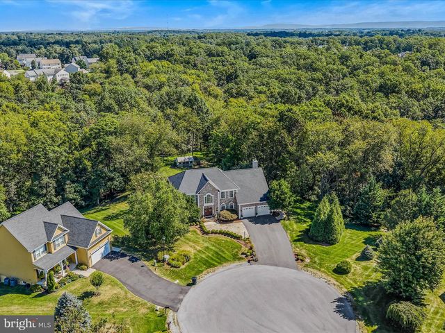 884 RIVANNA RUN, Falling Waters, WV 25419