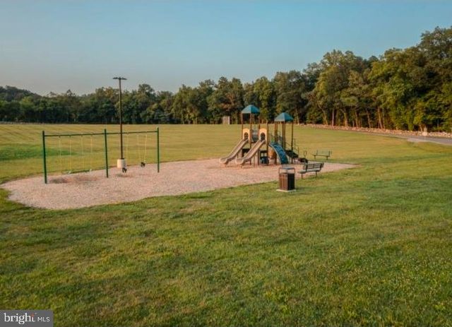 884 RIVANNA RUN, Falling Waters, WV 25419