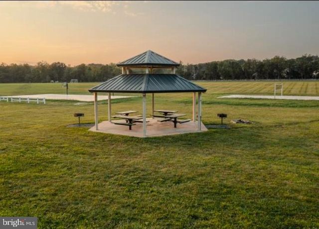 884 RIVANNA RUN, Falling Waters, WV 25419