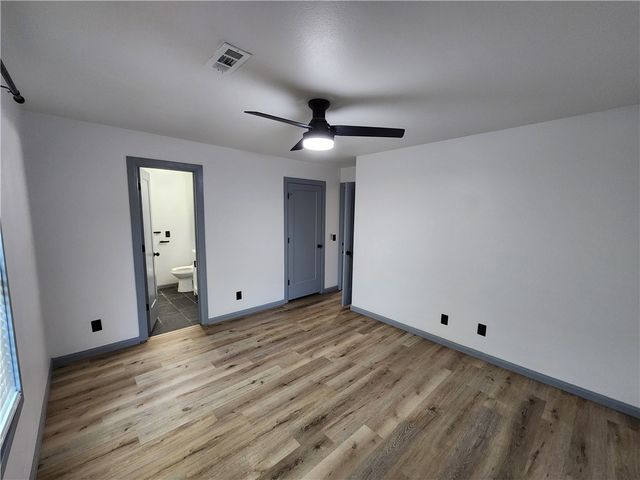 9 Holly Drive, Bentonville, AR 72712