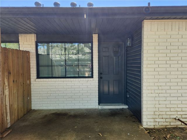 9 Holly Drive, Bentonville, AR 72712