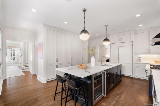 17 Linden Avenue, Larchmont, NY 10538