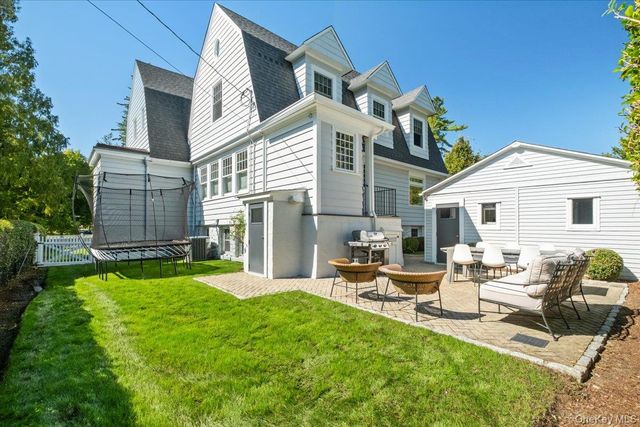 17 Linden Avenue, Larchmont, NY 10538