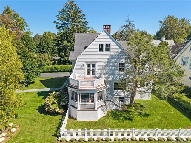 17 Linden Avenue, Larchmont, NY 10538
