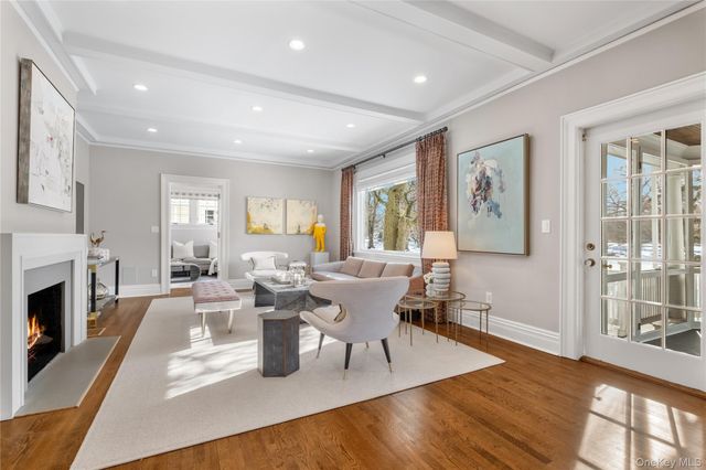 17 Linden Avenue, Larchmont, NY 10538