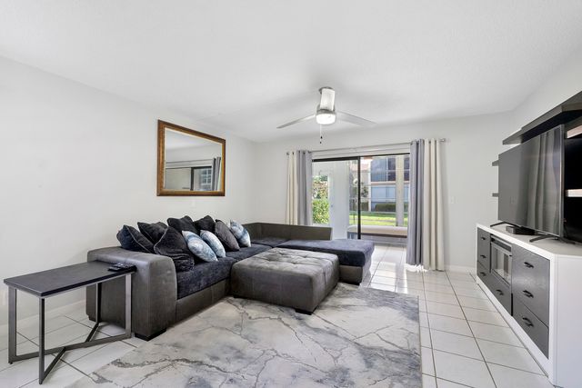 1700 Dover Road 113-a, Delray Beach, FL 33445