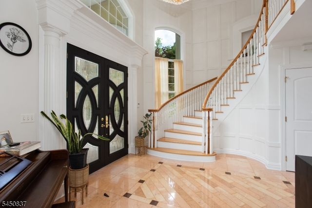 202 Rock Road West, Green Brook Twp., NJ 08812