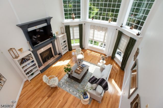 202 Rock Road West, Green Brook Twp., NJ 08812