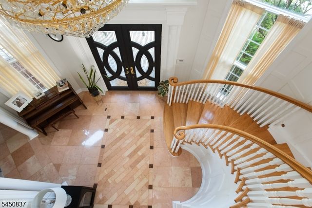 202 Rock Road West, Green Brook Twp., NJ 08812