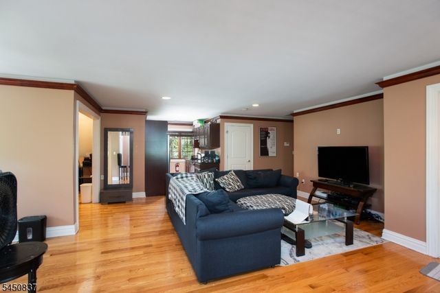 202 Rock Road West, Green Brook Twp., NJ 08812