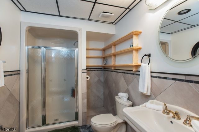 202 Rock Road West, Green Brook Twp., NJ 08812