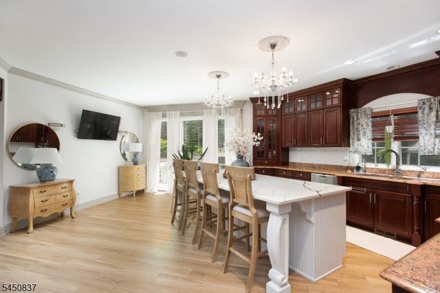 202 Rock Road West, Green Brook Twp., NJ 08812