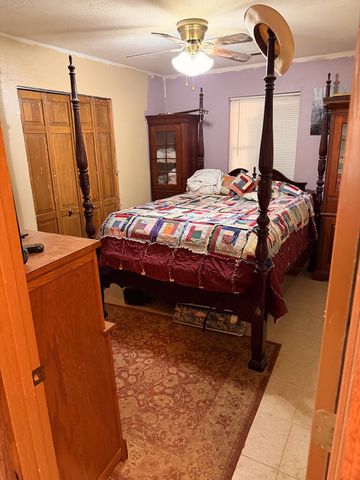 207 Royal Drive, Marshfield, MO 65706