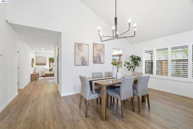 7629 Elderwood Court, Cupertino, CA 95014