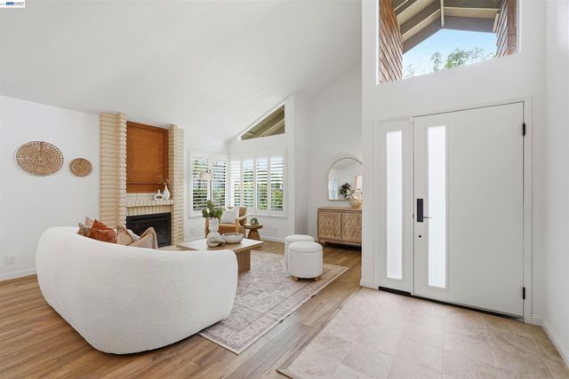7629 Elderwood Court, Cupertino, CA 95014
