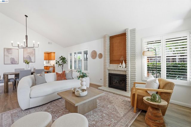 7629 Elderwood Court, Cupertino, CA 95014
