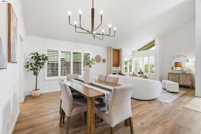 7629 Elderwood Court, Cupertino, CA 95014