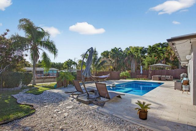 1530 W River Drive, Margate, FL 33063