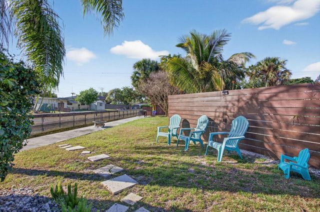 1530 W River Drive, Margate, FL 33063