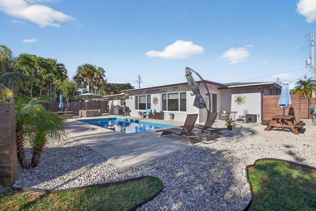 1530 W River Drive, Margate, FL 33063