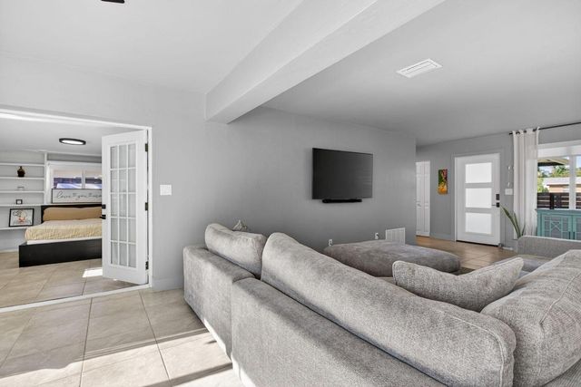 1530 W River Drive, Margate, FL 33063