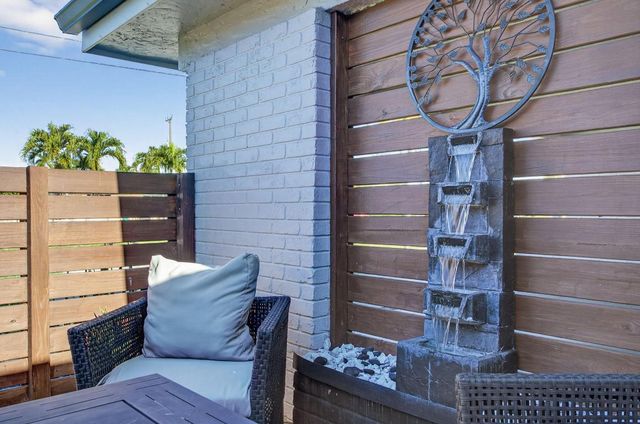 1530 W River Drive, Margate, FL 33063