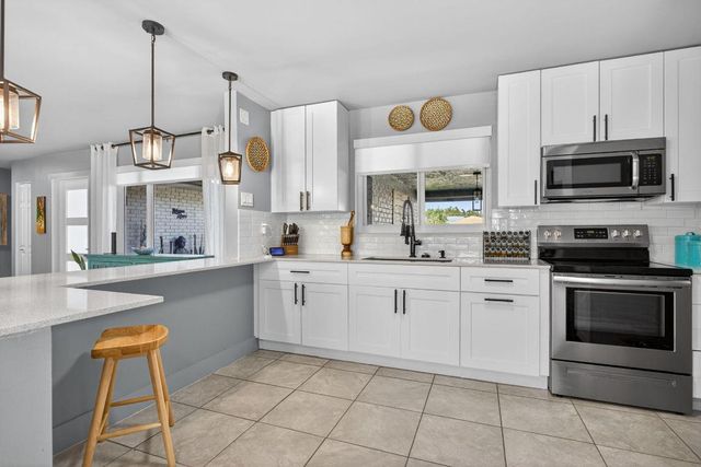 1530 W River Drive, Margate, FL 33063