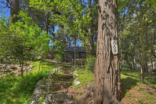 669 Knoll, Crestline, CA 92325