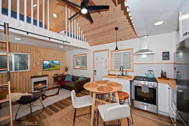 669 Knoll, Crestline, CA 92325