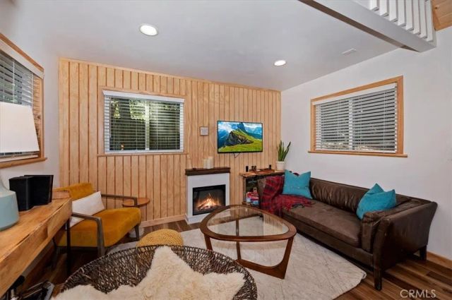 669 Knoll, Crestline, CA 92325