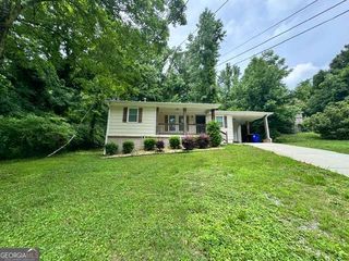 5552 Lakeside Drive, Union City, GA 30291
