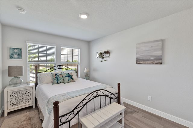 321 Valentine Court, Burleson, TX 76028