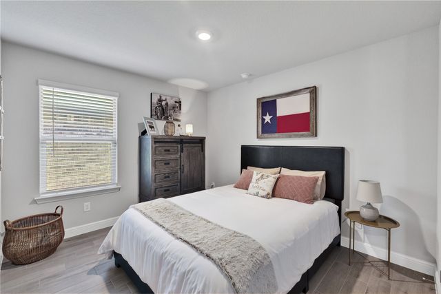 321 Valentine Court, Burleson, TX 76028