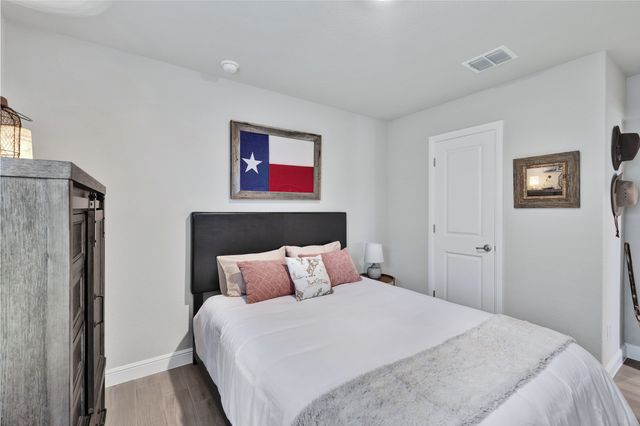 321 Valentine Court, Burleson, TX 76028