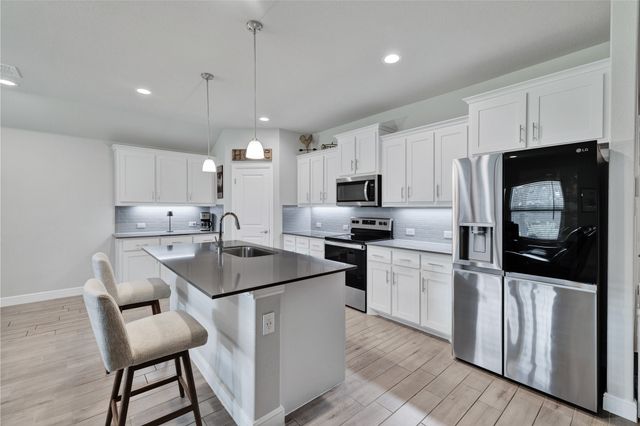321 Valentine Court, Burleson, TX 76028