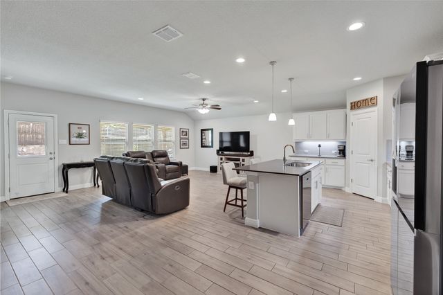 321 Valentine Court, Burleson, TX 76028