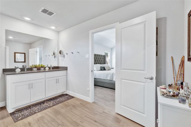 321 Valentine Court, Burleson, TX 76028