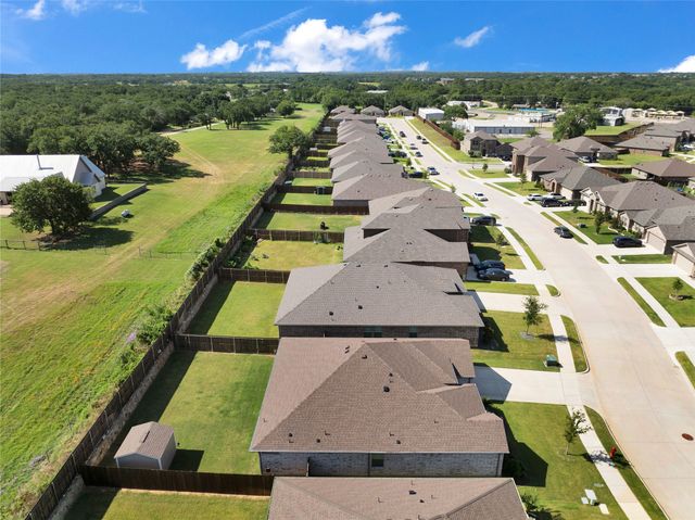 321 Valentine Court, Burleson, TX 76028