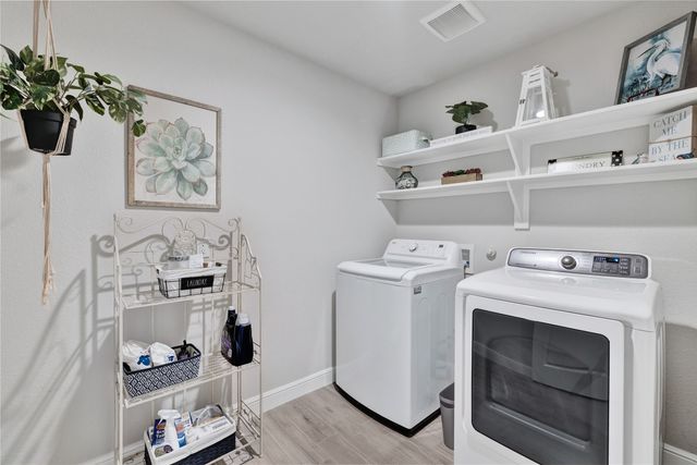 321 Valentine Court, Burleson, TX 76028