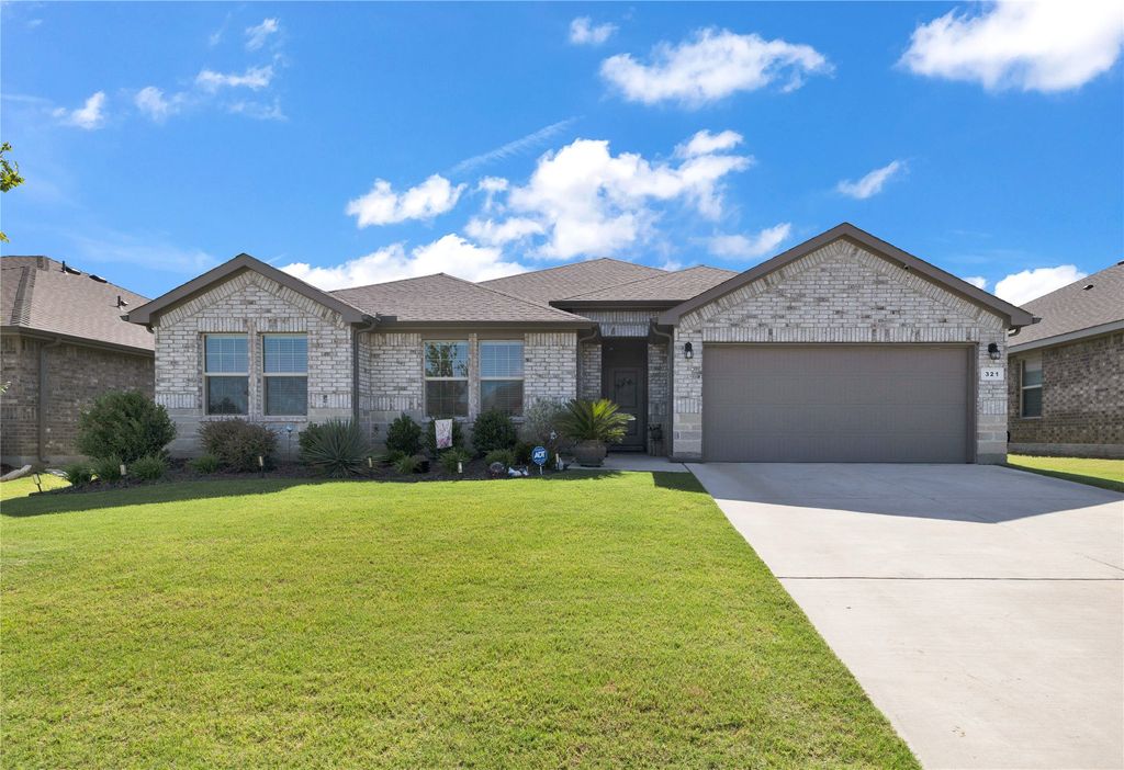 321 Valentine Court, Burleson, TX 76028