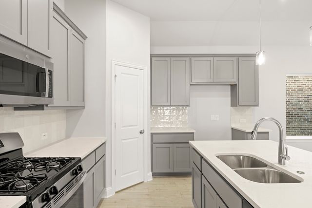 1208 Redcoat Drive, Forney, TX 75126