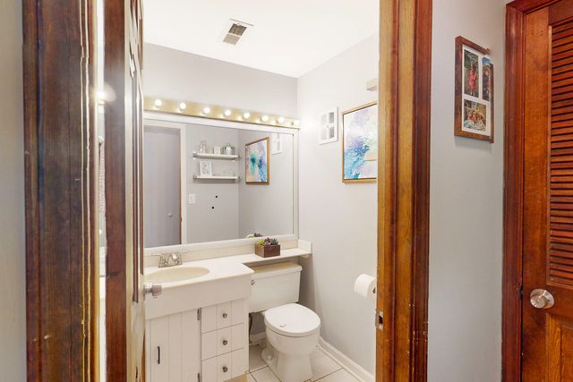 315 E Reseda Parkway, Palatine, IL 60067
