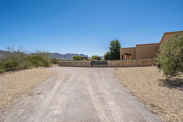 7671 Boulder Canyon Court, Las Cruces, NM 88011