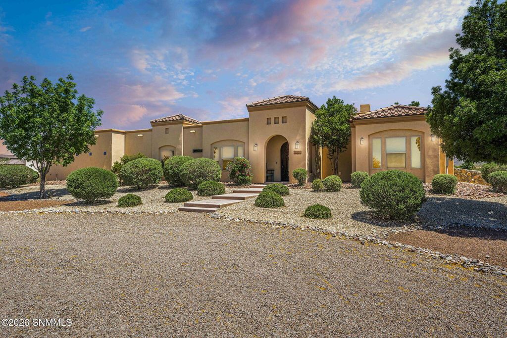 7671 Boulder Canyon Court, Las Cruces, NM 88011