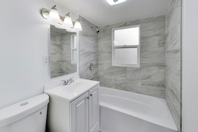 14315 S WABASH Avenue, Riverdale, IL 60827