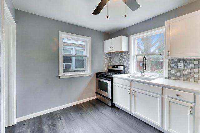 14315 S WABASH Avenue, Riverdale, IL 60827